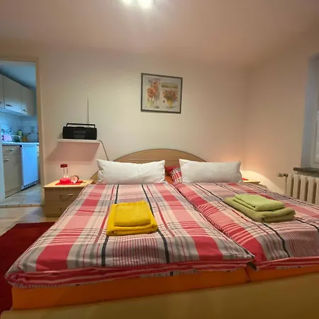 Haase, Margret Apartmán *
